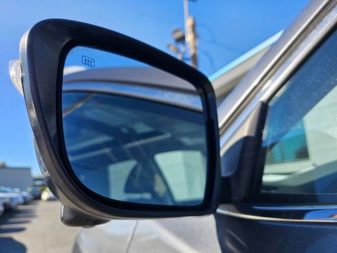 Used 2016 Nissan Rogue SL image 20