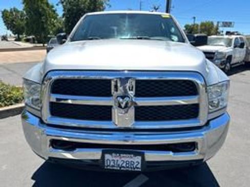 Used 2018 RAM 2500 SLT AWD/4WD image 15