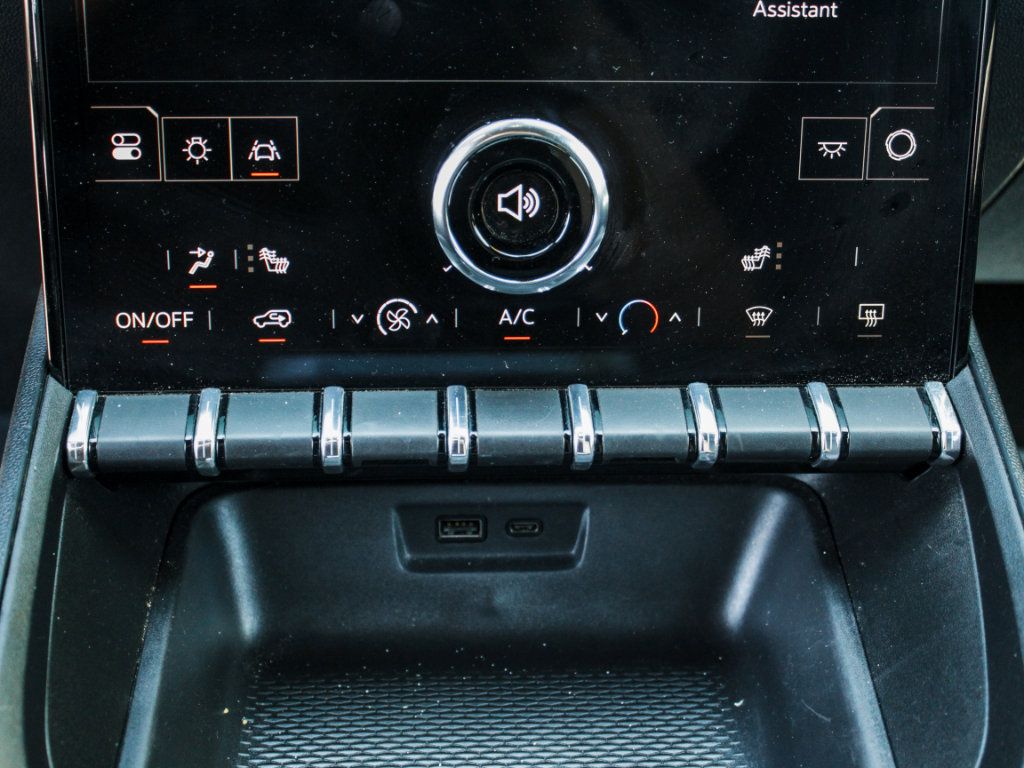 Used 2025 GMC Terrain Elevation AWD/4WD image 18
