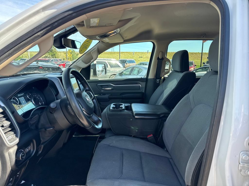 Used 2019 RAM 1500 Big Horn AWD/4WD image 14