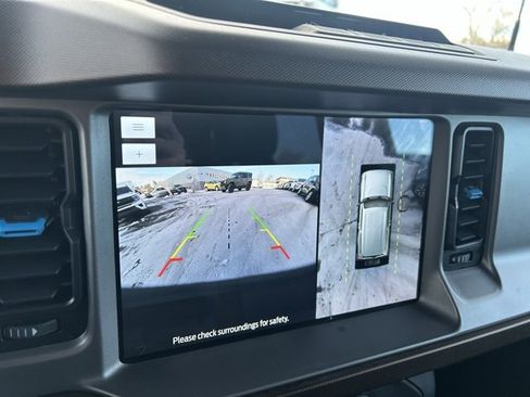 Used 2022 Ford Bronco Outer Banks image 28