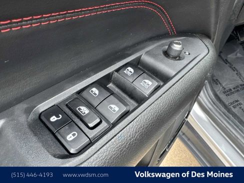 Used 2023 Jeep Compass Trailhawk image 23