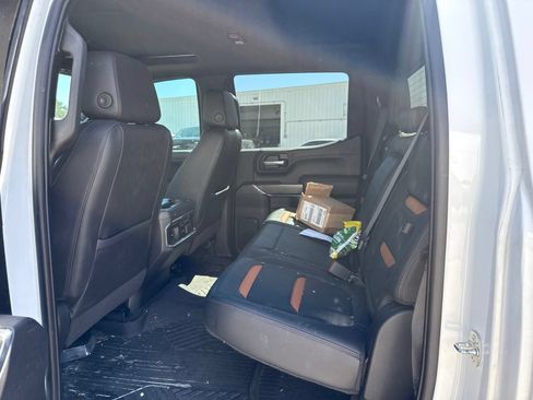 Used 2020 GMC Sierra 1500 AT4 w/ AT4 Premium Package AWD/4WD image 11