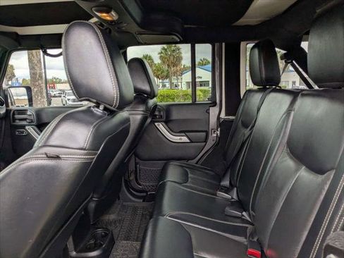 Certified 2016 Jeep Wrangler Unlimited Rubicon image 12