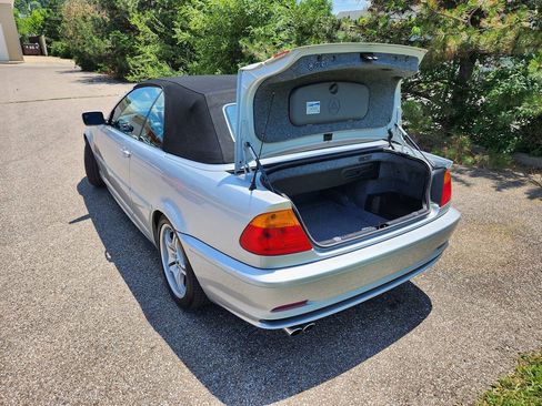 Used 2001 BMW 330Ci Convertible RWD image 4