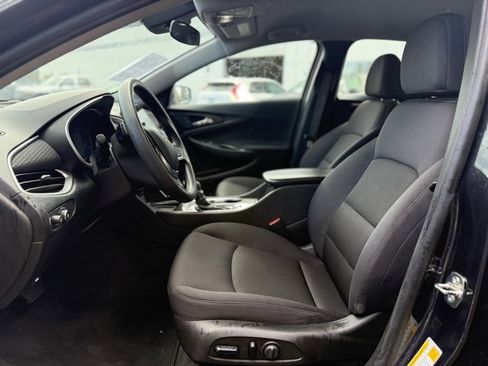 Used 2023 Chevrolet Malibu LT image 27