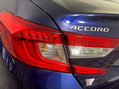 Used 2018 Honda Accord LX image 23