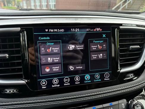 Used 2019 Chrysler Pacifica Limited w/ Advanced Safetytec Group image 20