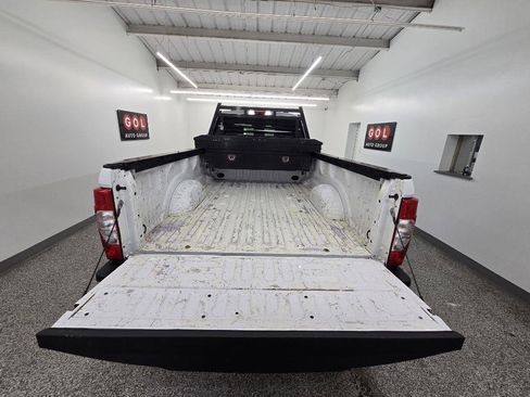 Used 2022 Ford F250 XL w/ Power Equipment Group AWD/4WD image 6
