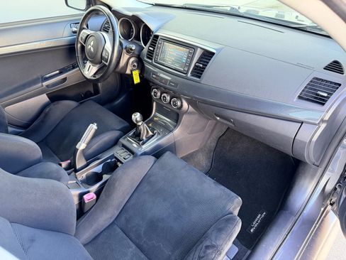 Used 2010 Mitsubishi Lancer Evolution GSR image 15