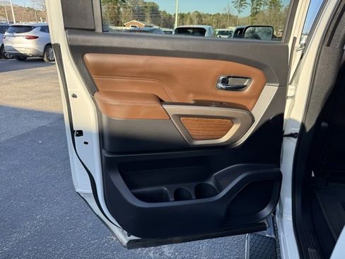 Used 2021 Nissan Titan Platinum Reserve w/ Moonroof Package image 14