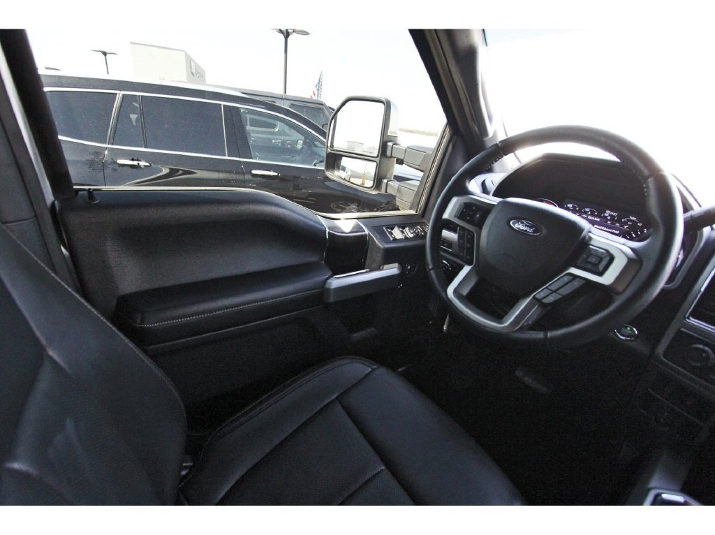 Used 2022 Ford F250 Lariat w/ Lariat Ultimate Package AWD/4WD image 8