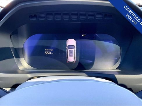Certified 2025 Volvo XC90 B6 Core image 28