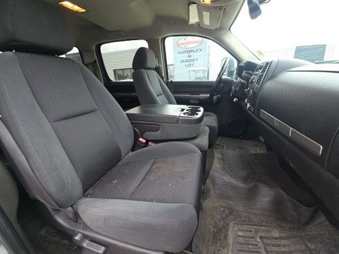 Used 2009 Chevrolet Silverado 2500 LT w/ Exterior Plus Package image 10