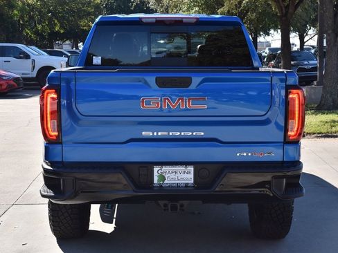 Used 2024 GMC Sierra 1500 AT4X image 9