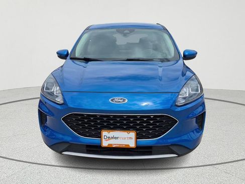 Used 2020 Ford Escape SE image 2