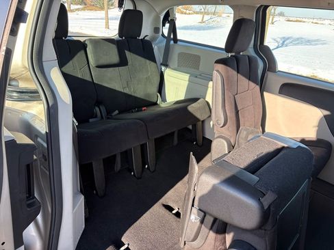 Used 2013 Dodge Grand Caravan American Value Package image 19