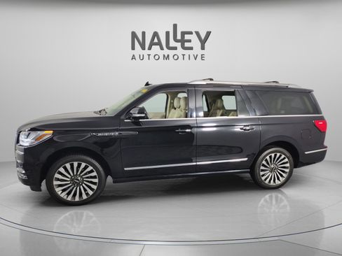 Used 2021 Lincoln Navigator L Reserve image 2