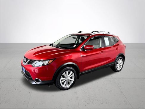 Used 2017 Nissan Rogue Sport SV w/ SV All-Weather Package AWD/4WD image 2