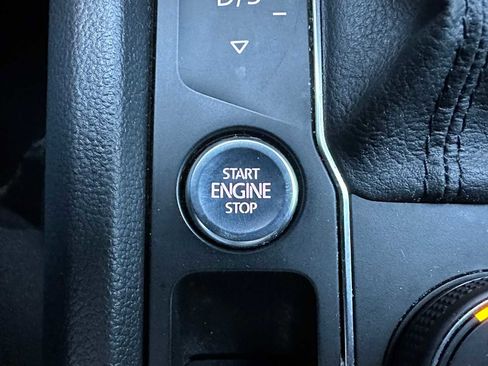 Used 2019 Volkswagen Atlas SE image 33