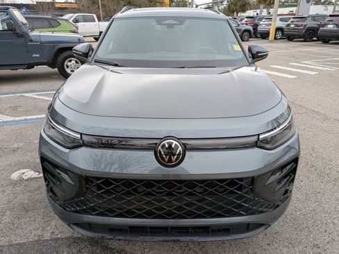 New 2026 Volkswagen Tiguan SE R-Line FWD image 9