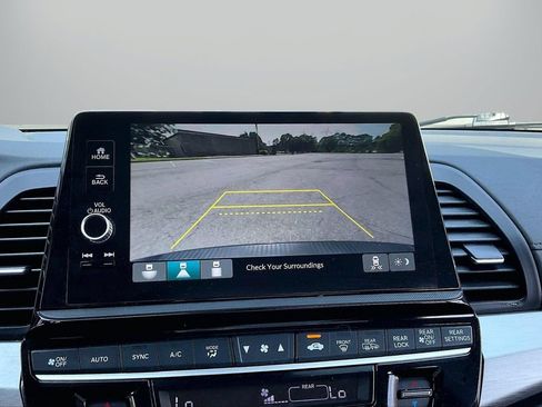 Used 2025 Honda Odyssey EX-L image 13