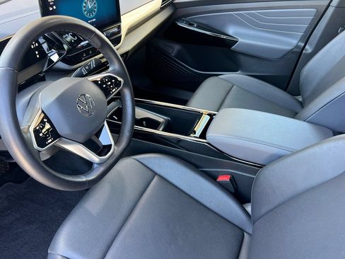 Used 2023 Volkswagen ID.4 S RWD image 10