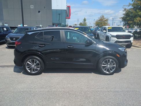 Used 2023 Buick Encore GX Select w/ Sport Touring Package FWD image 2