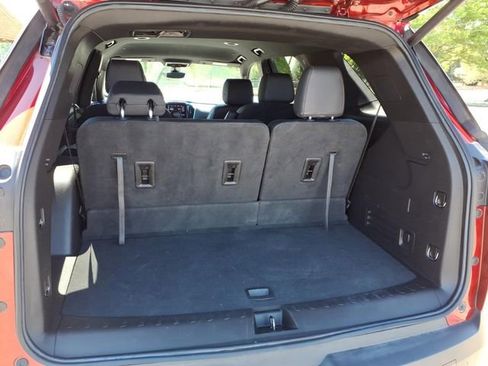 Used 2022 Chevrolet Traverse RS FWD image 13