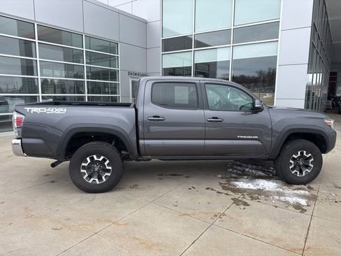 Used 2023 Toyota Tacoma TRD Off-Road image 8
