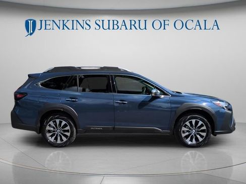 Used 2025 Subaru Outback Touring w/ Popular Package #2 AWD/4WD image 2