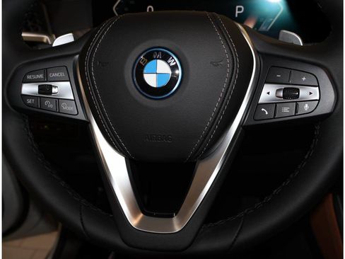 Used 2026 BMW X5 xDrive50e w/ Premium Package AWD/4WD image 21