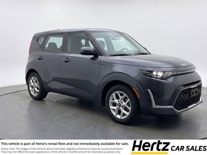 Used 2025 Kia Soul LX w/ LX Technology Package