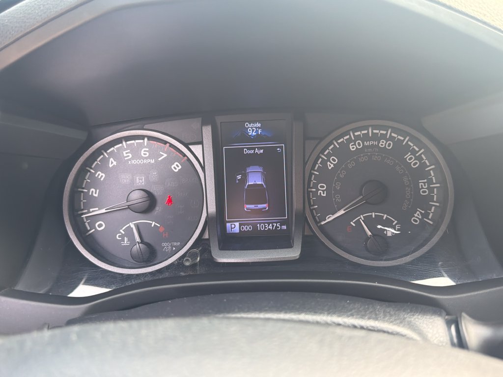 Used 2017 Toyota Tacoma TRD Off-Road w/ Tow Package (A/T) AWD/4WD image 21
