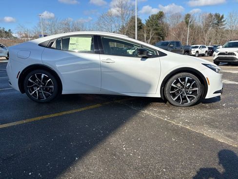New 2026 Toyota Prius Plug-In Hybrid image 9