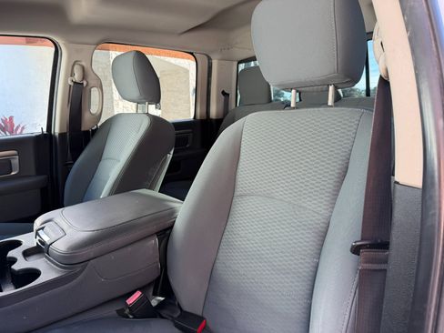 Used 2015 RAM 2500 SLT image 25