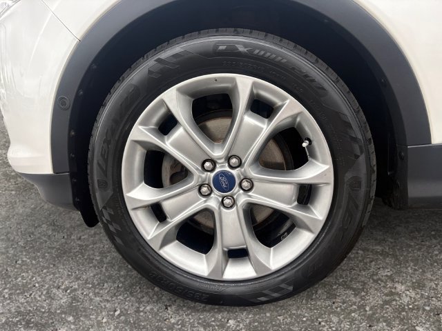 Used 2014 Ford Escape Titanium w/ Equipment Group 401A FWD image 14