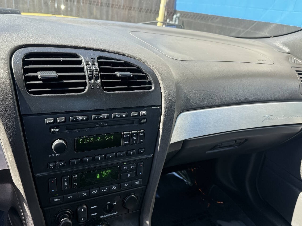 Used 2002 Ford Thunderbird RWD image 9