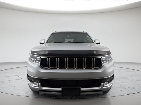 Used 2022 Jeep Wagoneer Series III AWD/4WD image 8