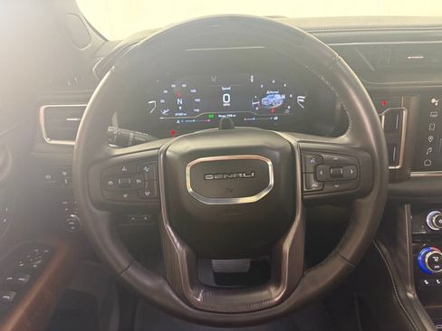 Used 2024 GMC Yukon Denali Ultimate AWD/4WD image 5
