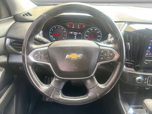 Used 2021 Chevrolet Traverse LT FWD image 12