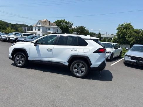 Used 2023 Toyota RAV4 LE AWD/4WD image 9