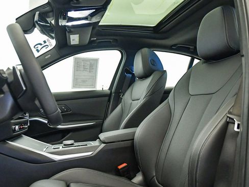 Used 2025 BMW 330i Sedan w/ Premium Package image 18