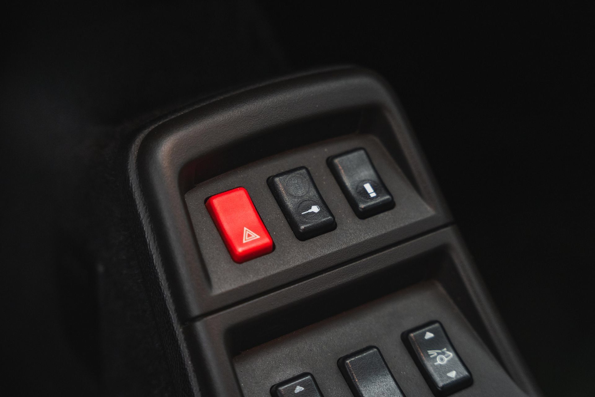 Used 1995 Porsche 911 Carrera RWD image 83