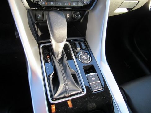 New 2026 Mitsubishi Eclipse Cross SEL image 19