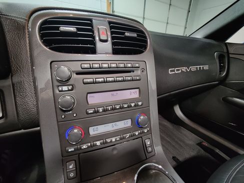 Used 2009 Chevrolet Corvette Convertible w/ Preferred Equipment Group image 30