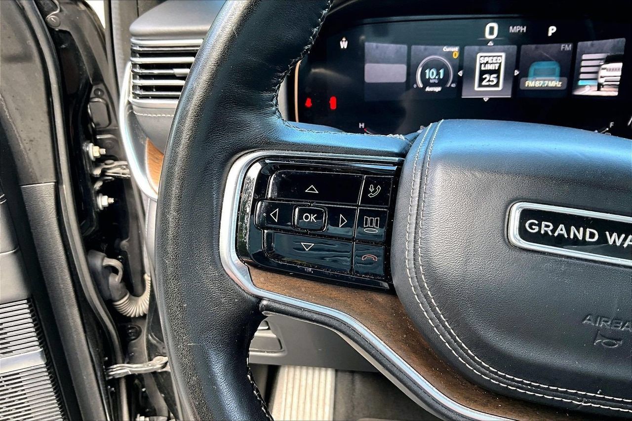 Used 2023 Jeep Grand Wagoneer Series II AWD/4WD image 30