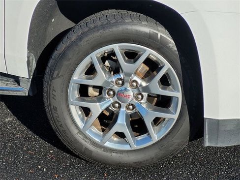 Used 2016 GMC Yukon XL SLE w/ HD Trailering Package image 9