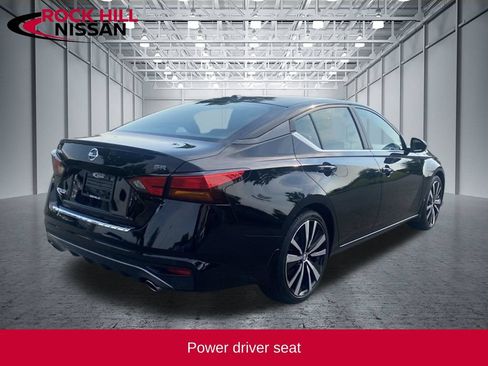 Used 2020 Nissan Altima 2.5 SR FWD image 5