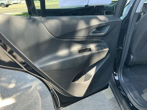 Used 2024 Chevrolet Equinox LT AWD/4WD image 20